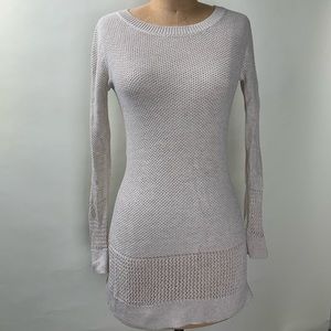 Gap XS cream sweater